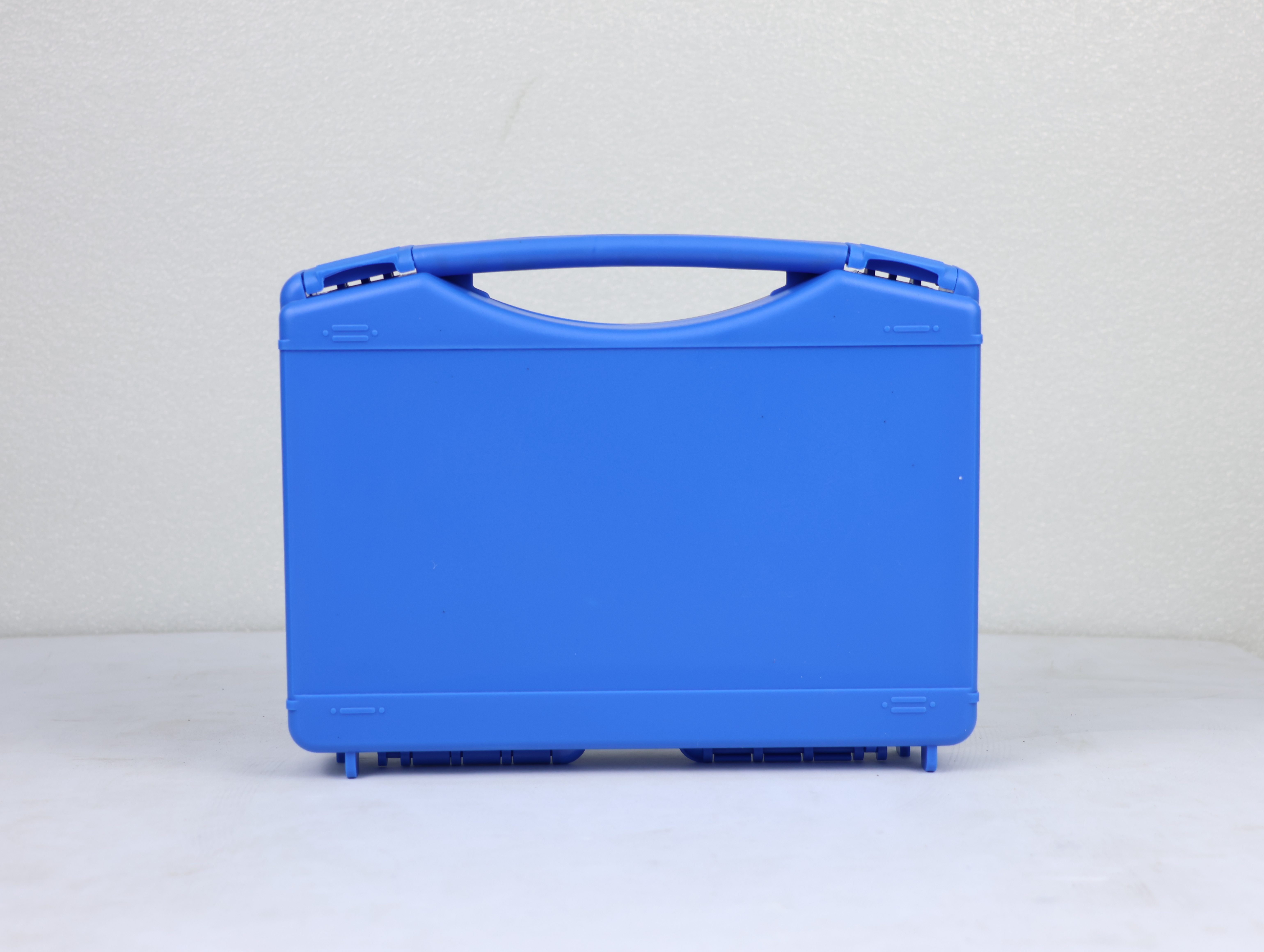001型多功能工具箱